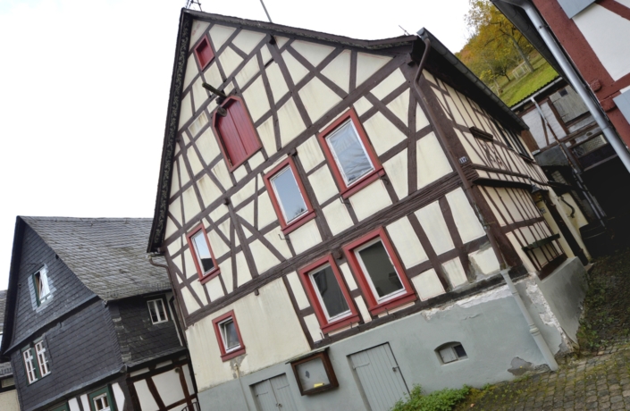 AP Immobilien GmbH - Ihr IVD Immobilienmakler - Immobilienverkauf, Immobilienvermietung, Wohnung, Haus, Kapitalanlage